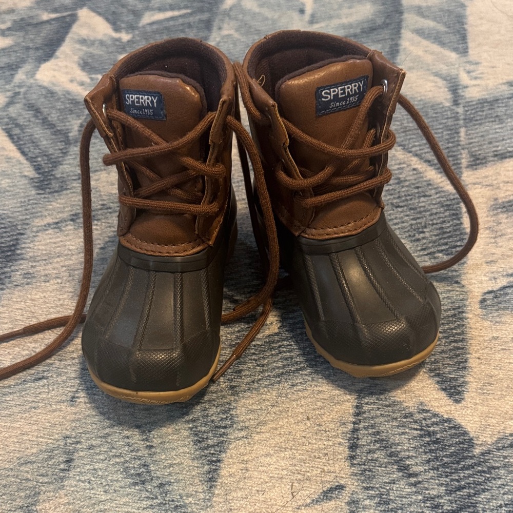 Sperry Kids Brown and Black Duck Boots